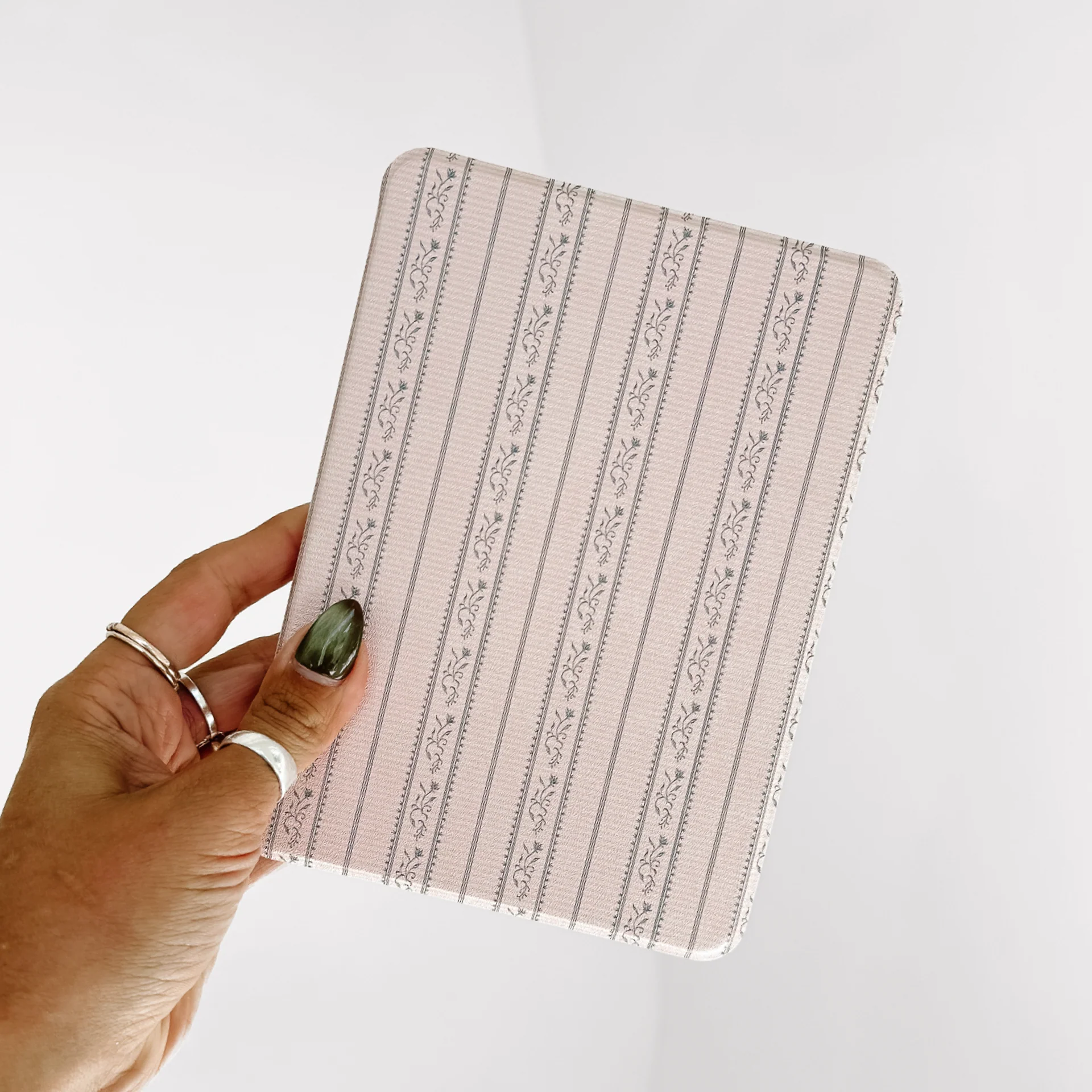 Edelweiss • Kindle Case - Image 2