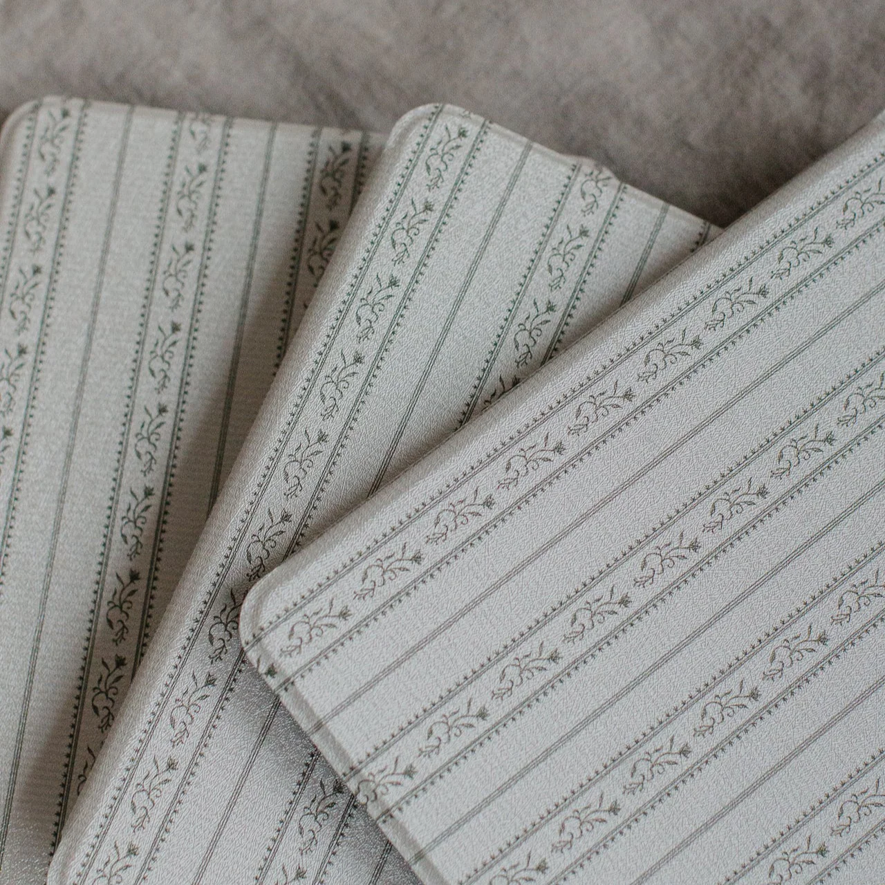 Edelweiss • Kindle Case - Image 9