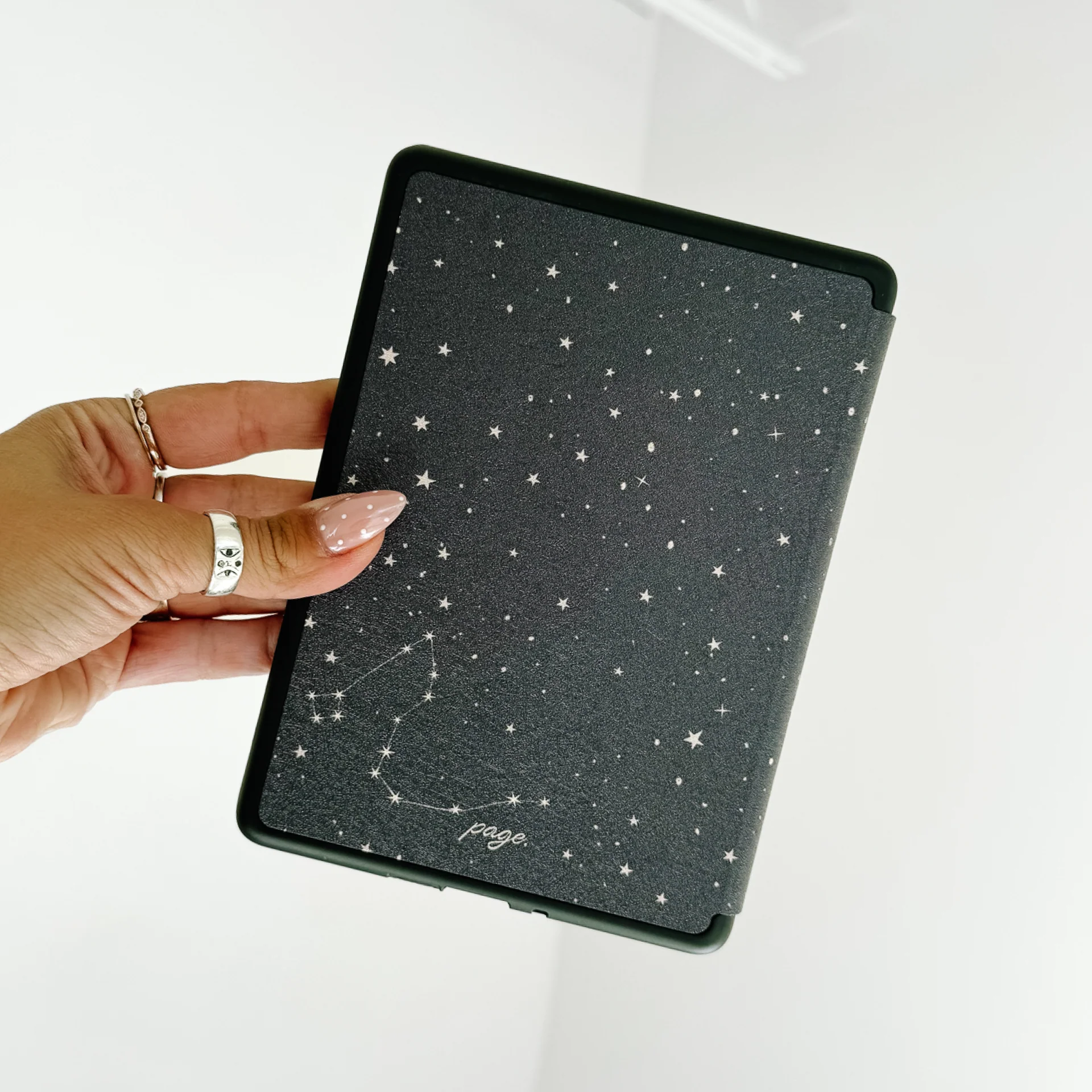 Fallen Heir • Kindle Case - Image 3