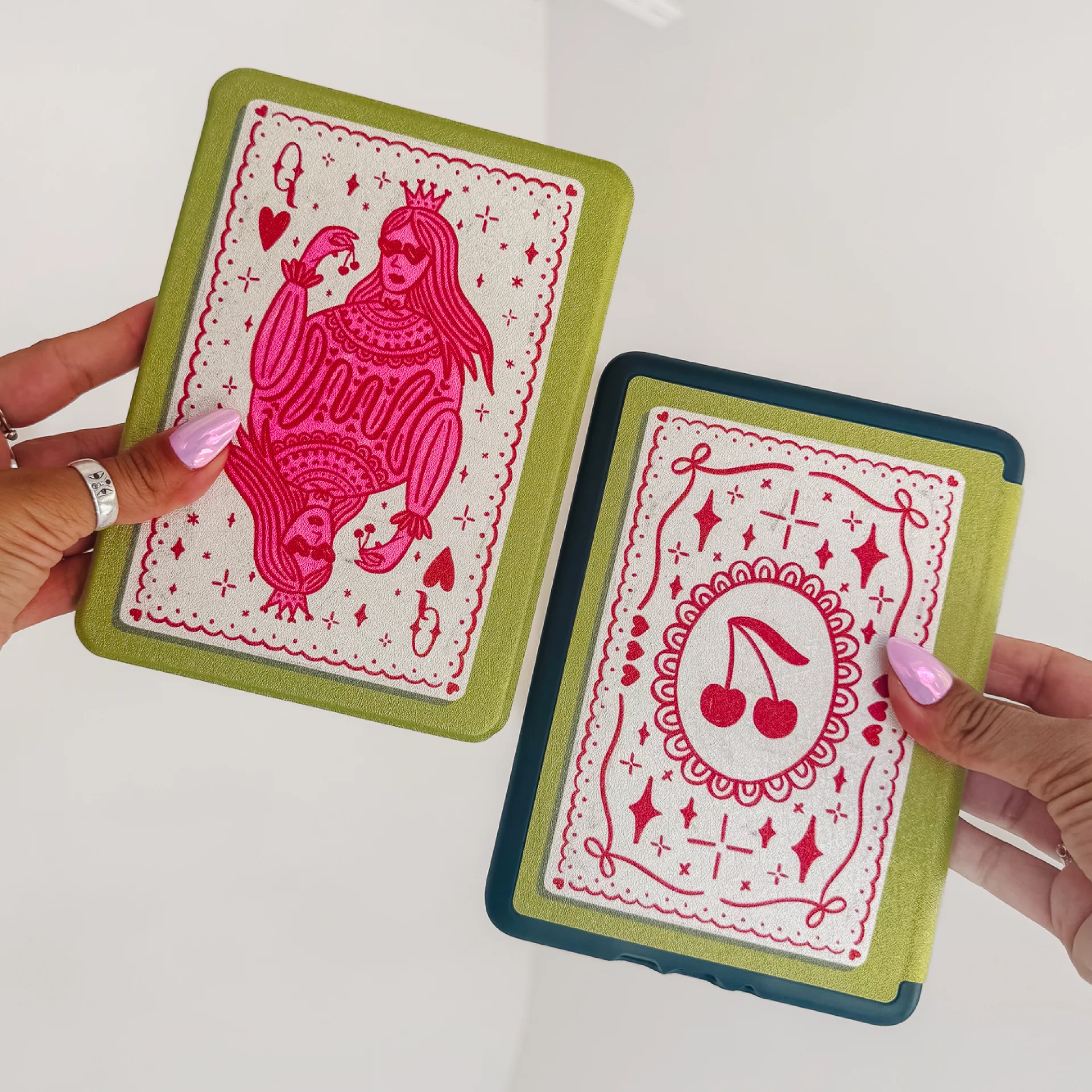 Queen of Hearts • Kindle Case